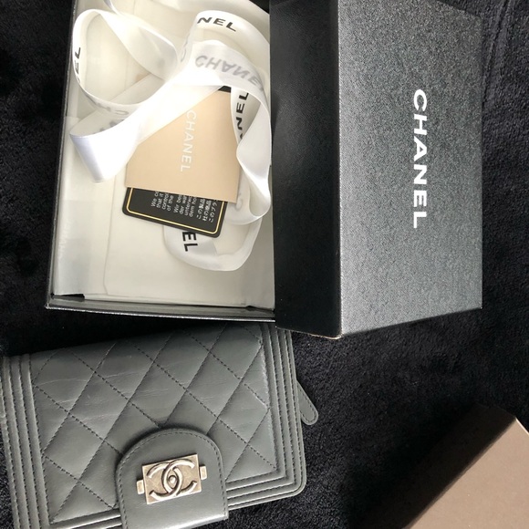 Chanel wallet - Picture 3 of 3